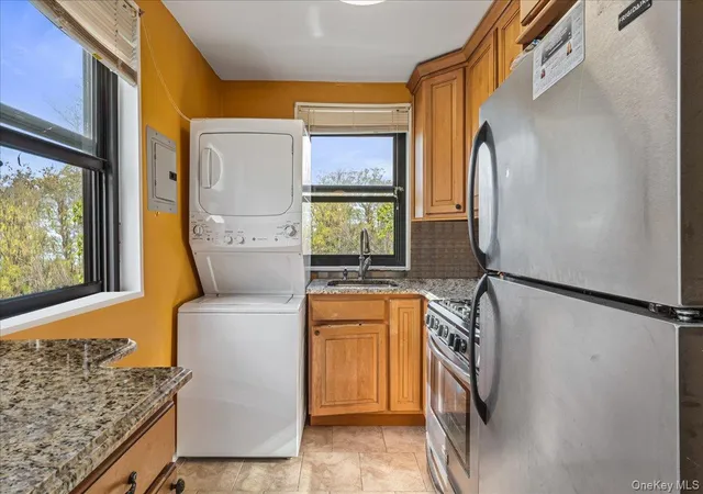 5th image of 160-10 Cross Island Pkwy, New York, NY 11357