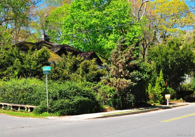 4th image of 50 Cedar St, Brookhaven, NY 11790 | MLS# 991478