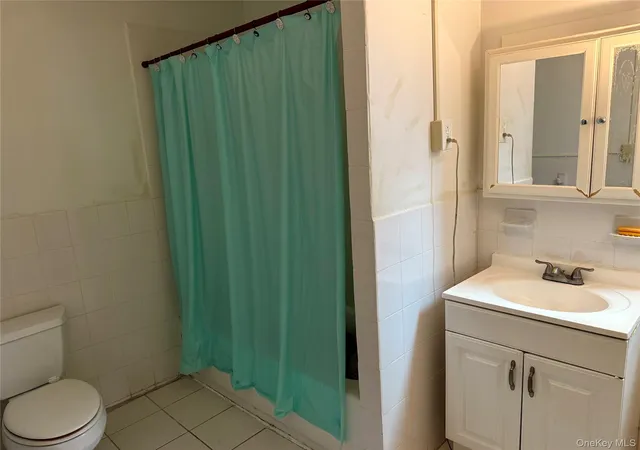 Listing Photo 4 - Condo for sale in building located at 1723 Melville St, New York, NY 10460