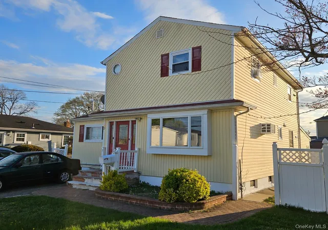 2nd image of 49 Volta St, Copiague, NY 11726 | MLS# 991507