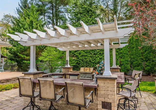 Photo 4 of Sale Pending at 138 Cambon Ave, Saint James, NY 11780 | MLS# 991522 | Listing updated on 2026-05-28