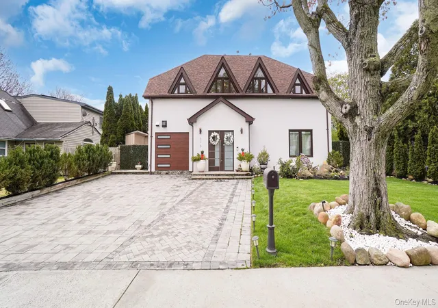 Photo 1 of Single family home for sale at 316 Acre Ln, Hicksville, NY 11801 | MLS# 991527 | Listing updated on 2026-07-13