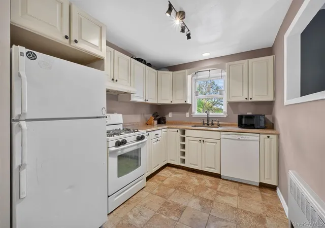 Homes for sale in Ossining, NY | 133 3 S Highland Ave #5B, Ossining, NY 10562 | MLS# 991549