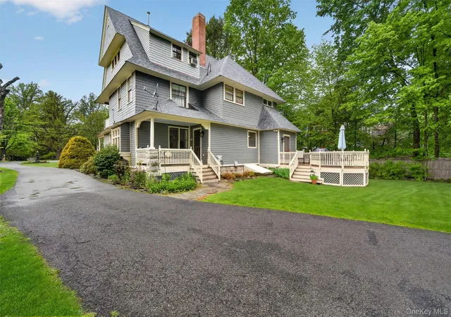 Photo 2 of Single family home for sale at 26 Maple Ave, Warwick (town), NY 10990 | MLS# 991564 | Listing updated on 2026-09-21