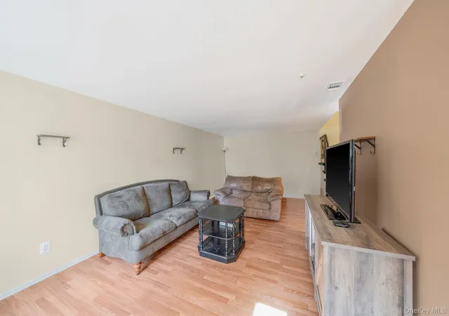 Photo 2 of Sale Pending at 407 Birchwood Rd, Brookhaven, NY 11763 | MLS# 991575 | Listing updated on 2026-08-12