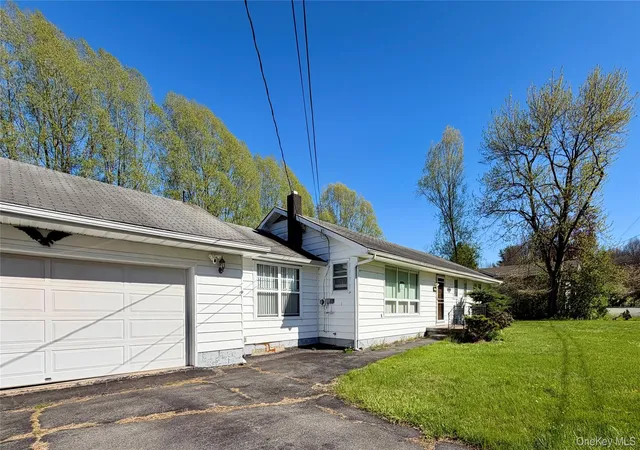 Homes for sale in Wawarsing, NY | 24 Cherry Ln, Wawarsing, NY 12428 | MLS# 991604