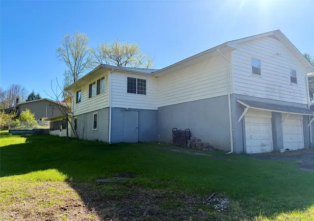 Homes for sale in Wawarsing, NY | 24 Cherry Ln, Wawarsing, NY 12428 | MLS# 991604