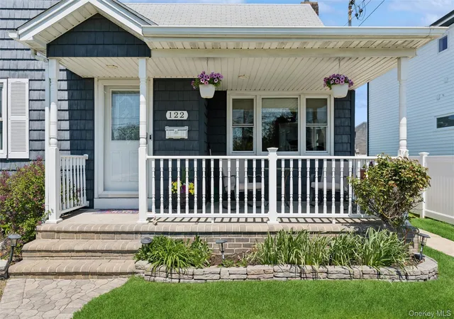 3rd image of 122 Mckinley Ave, Hempstead, NY 11710 | MLS# 991616