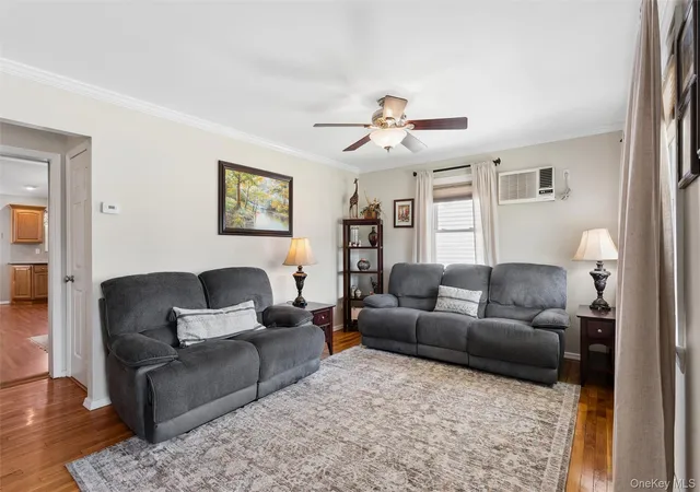5th image of 122 Mckinley Ave, Hempstead, NY 11710 | MLS# 991616