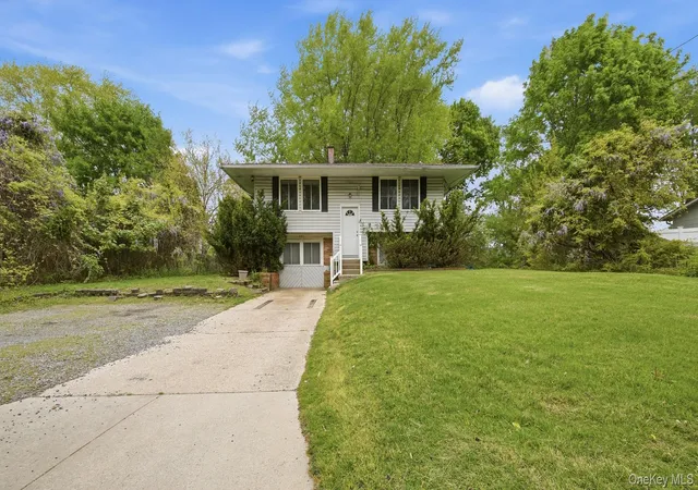 1st image of 285 Sheep Pasture Rd, East Setauket, NY 11733 | MLS# 991640