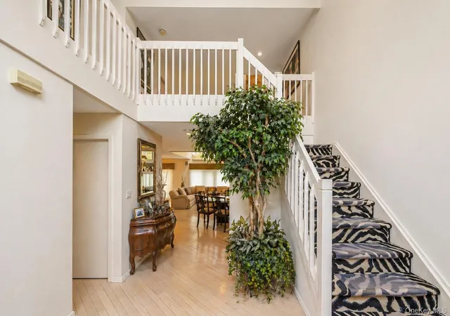 Photo 3 of Condo for sale at 71 Eagle Chase, Woodbury, NY 11797 | MLS# 991676 | Listing updated on 2026-04-29