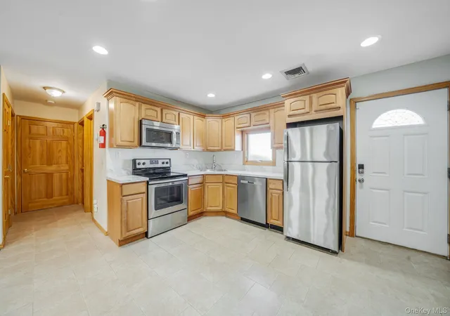 Homes for sale in Hempstead, NY | 45 Cobalt Ln, Hempstead, NY 11590 | MLS# 991689