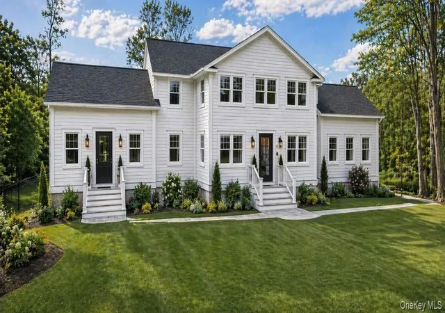 1st image of 5 Marc St, Shelter Island, NY 11964 | MLS# 991700