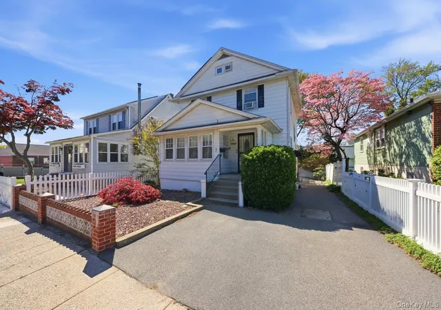 Photo 3 of Sale Pending at 7 Byron Ave, Yonkers, NY 10704 | MLS# 991710 | Listing updated on 2026-07-01