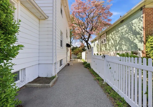 Photo 4 of Sale Pending at 7 Byron Ave, Yonkers, NY 10704 | MLS# 991710 | Listing updated on 2026-07-01