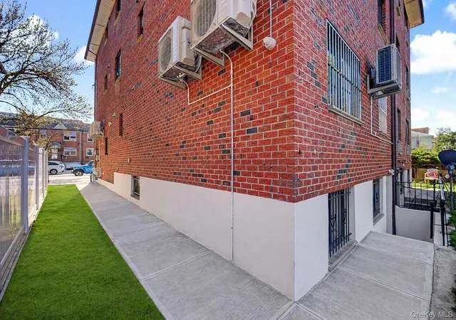 4th image of 43-44 161St St, Flushing, NY 11358 | MLS# 991765