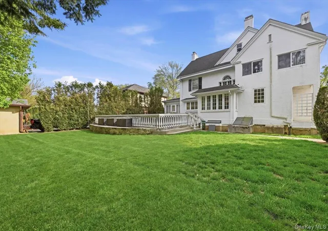 38th image of 10 Massachusetts Blvd, Floral Park, NY 11001 | MLS# 991769