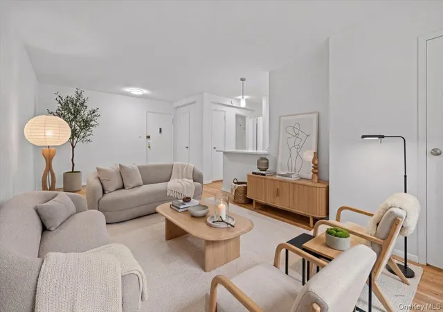 2nd image of 5425 Valles Ave #2M, Bronx, NY 10471 | MLS# 991799