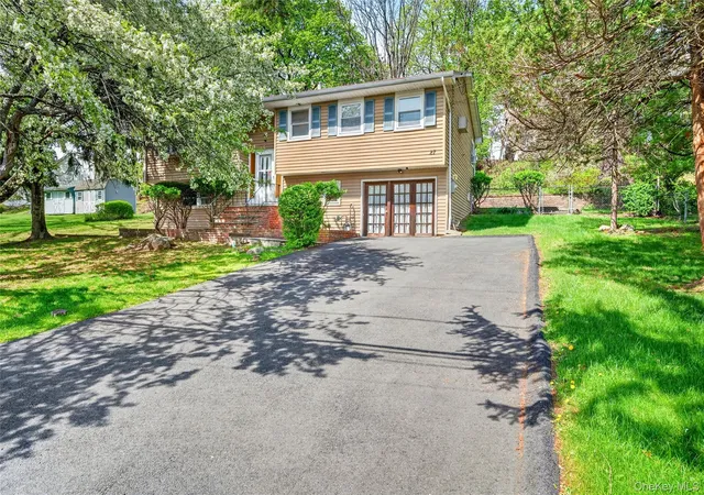 2nd image of 27 Hastings Lane Lane, Stony Point, NY 10980 | MLS# 991823