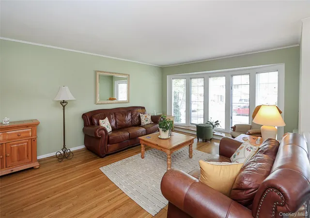 4th image of 26 Daniel Dr, Glen Cove, NY 11542 | MLS# 991849