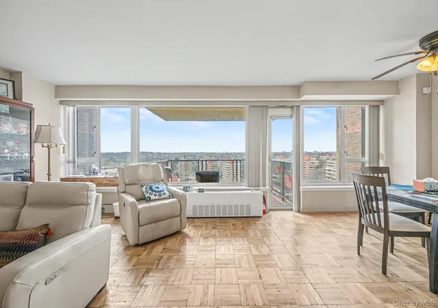 2nd image of 166-25 Powells Cove Blvd #15G, Whitestone, NY 11357 | MLS# 991851