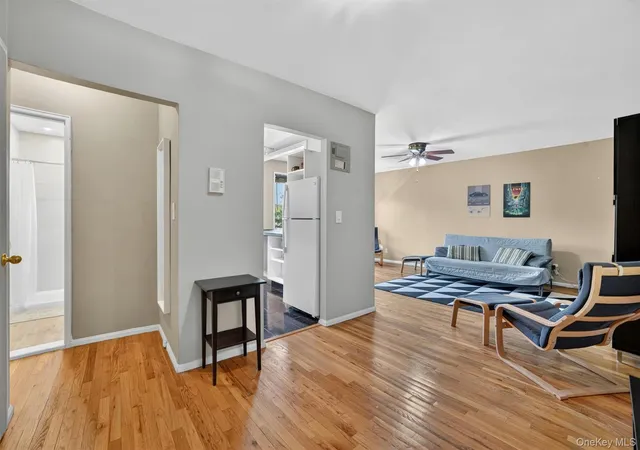 Homes for sale in Greenburgh, NY | 30 E Hartsdale Ave #2A, Greenburgh, NY 10530 | MLS# 991861