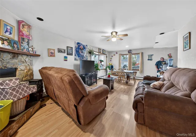 Photo 4 of Sale Pending at 682 Lowell St, Westbury, NY 11590 | MLS# 991864 | Listing updated on 2026-07-23
