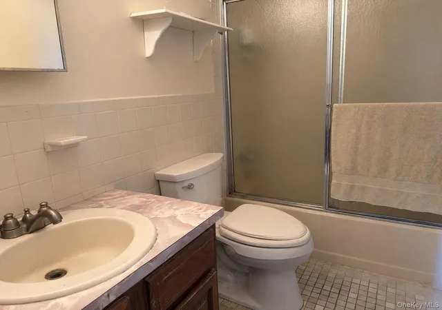 Photo 3 of Sale Pending at 200 Hilton Ave #20, Hempstead, NY 11550 | MLS# 991891 | Listing updated on 2026-05-05
