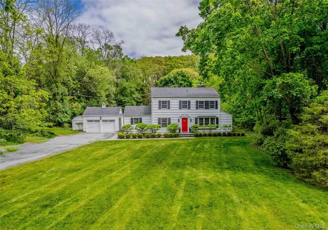 2nd image of 169 Turkey Ln, Huntington, NY 11724 | MLS# 991911