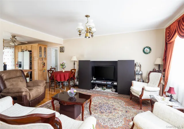 4th image of 88 14Th St, Oyster Bay, NY 11801 | MLS# 991946