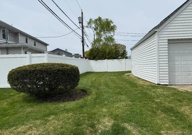 Homes for sale in Hempstead, NY | 530 Colonade Rd, Hempstead, NY 11552 | MLS# 991957