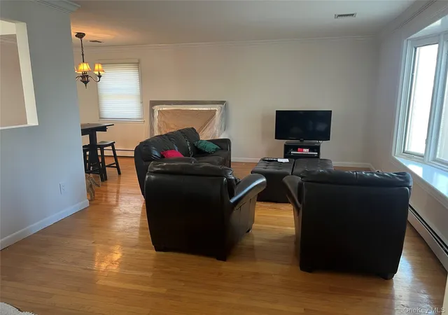 Photo 3 of Single family home for sale at 54 Alpine Ct, New York, NY 10310 | MLS# 991999 | Listing updated on 2026-09-22