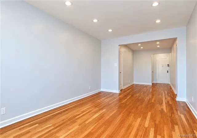 Listing Photo 3 - Condo for sale in building located at 3025 Ocean Ave, New York, NY 11235 - Unit #6E