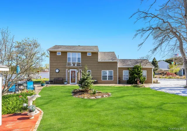 1st image of 70 Featherbed Ln, Oakdale, NY 11769 | MLS# 992058