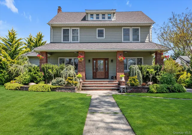 1st image of 725 Scranton Ave, East Rockaway, NY 11518 | MLS# 992063