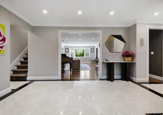 Photo 3 of Single family home for sale at 205 Hewlett Neck Rd, Woodmere, NY 11598 | MLS# 992094 | Listing updated on 2026-05-11