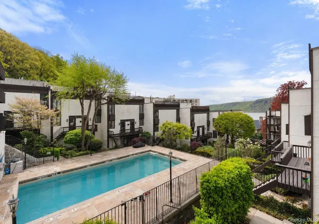 2nd image of 1200 Warburton Ave, Yonkers, NY 10701