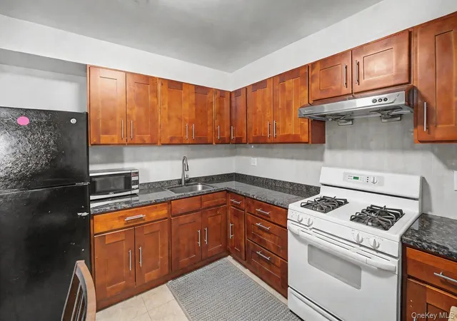 3rd image of 87-08 Justice Ave, New York, NY 11373