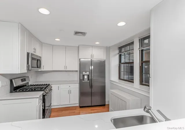 4th image of 26 Pondfield Rd W #F, Yonkers, NY 10708 | MLS# 992132