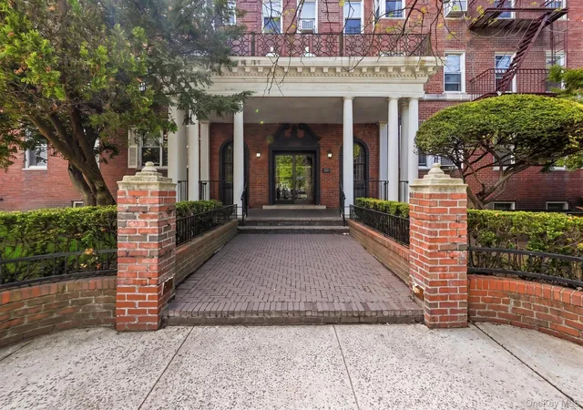 Photo 1 of Condo for sale at 1500 Ocean Pkwy #1A, Brooklyn, NY 11230 | MLS# 992149 | Listing updated on 2026-07-16