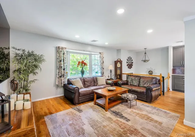 4th image of 4 Florence St, Nesconset, NY 11767 | MLS# 992164