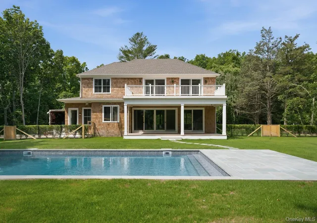 3rd image of 12 Red Creek Rd, Southampton, NY 11946 | MLS# 992169