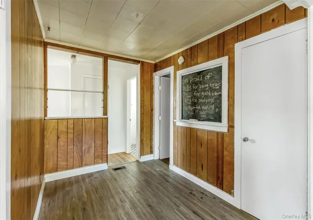 5th image of 135 Corwin St, Greenport, NY 11944 | MLS# 992307