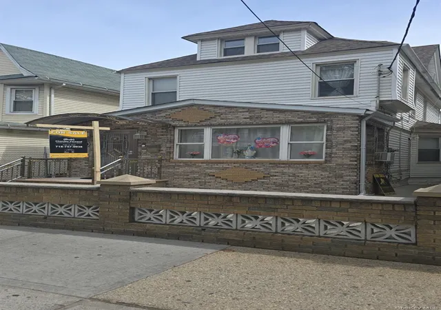 2nd image of 10715 Lefferts Blvd, South Richmond Hill, NY 11419 | MLS# 992362