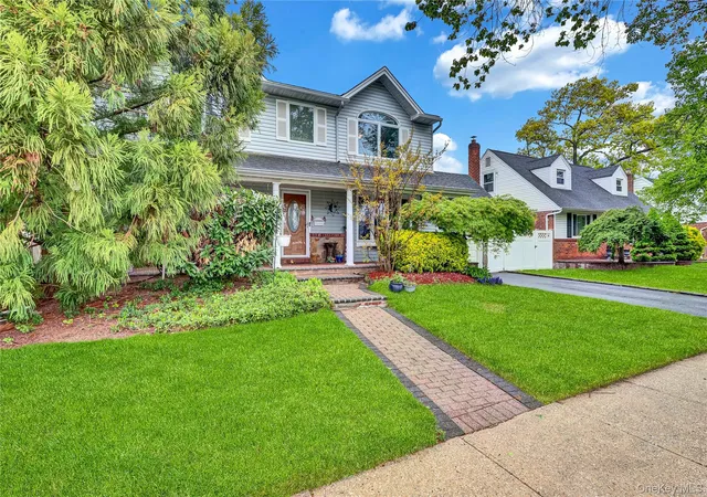 3rd image of 138 Norman Dr, Hempstead, NY 11554 | MLS# 992364