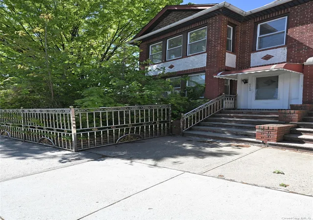 Photo 3 of Sale Pending at 86 46 139th Street, Jamaica, NY 11435 | MLS# 992374 | Listing updated on 2026-05-27