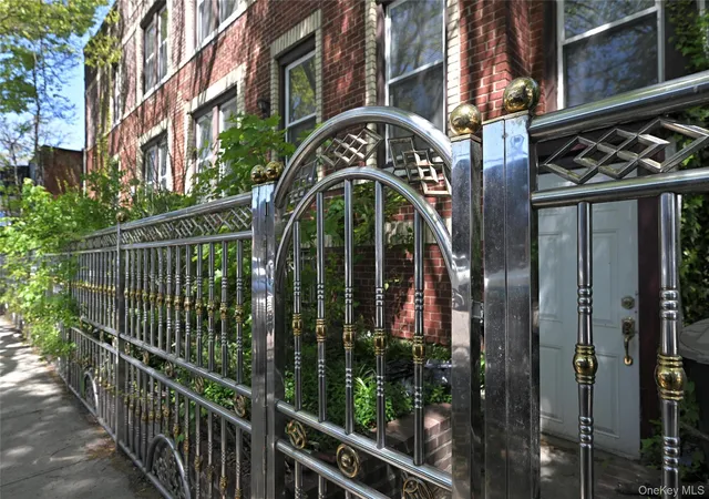 Photo 4 of Sale Pending at 86-46 139th Street, Jamaica, NY 11435 | MLS# 992374 | Listing updated on 2026-05-27