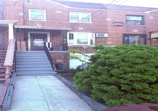 Single family home for sale at 2944 Lurting Ave, Bronx, NY 10469 | MLS# 992376 | Listing updated on 2026-06-03