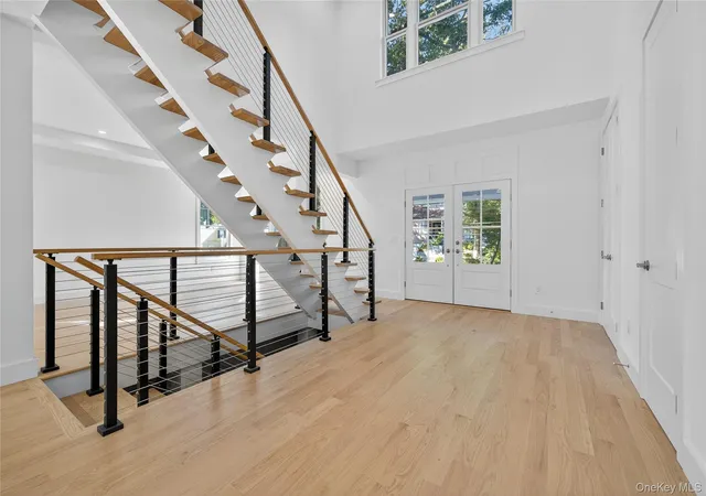 Photo 4 of Sale Pending at 5 Pepperday Ave, North Hempstead, NY 11050 | MLS# 992389 | Listing updated on 2026-08-13