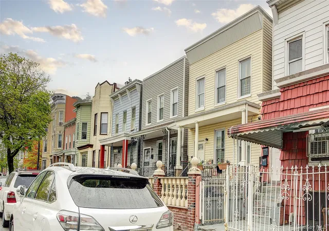 Photo 3 of Sale Pending at 150 Ridgewood Ave, Brooklyn, NY 11208 | MLS# 992435 | Listing updated on 2026-06-17
